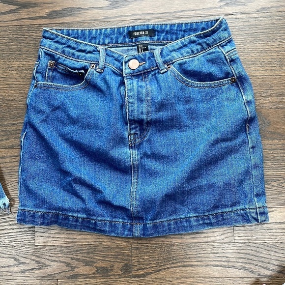 Forever 21 Dresses & Skirts - Forever 21 Jean skirt Womans small